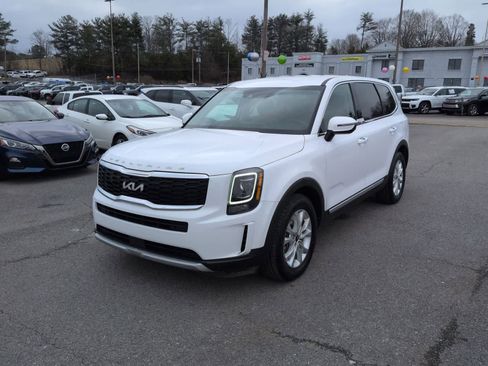 Used 2022 Kia Telluride LX image 4