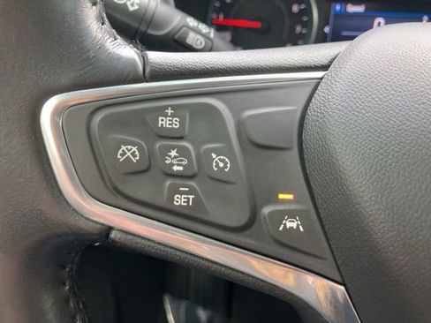 Used 2022 Chevrolet Equinox LT image 16