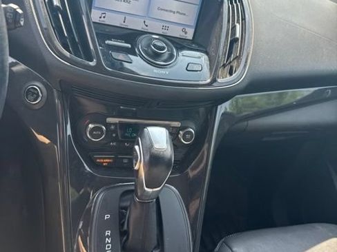 Used 2016 Ford Escape Titanium AWD/4WD image 17