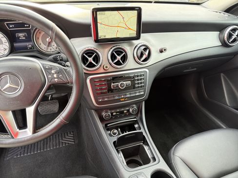 Used 2015 Mercedes-Benz GLA 250 4MATIC image 28