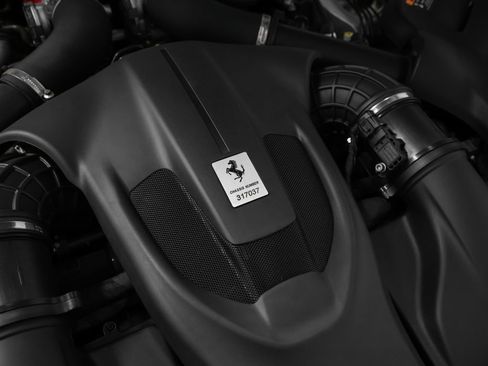 Certified 2025 Ferrari Roma Spider RWD image 14