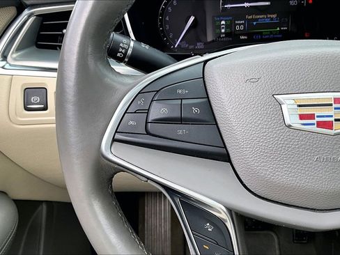 Used 2017 Cadillac XT5 Premium Luxury image 20