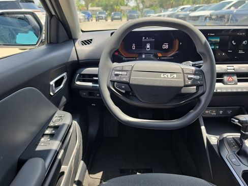 New 2026 Kia K4 FWD image 13