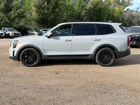 Used 2022 Kia Telluride SX w/ SX Prestige Package AWD/4WD image 2