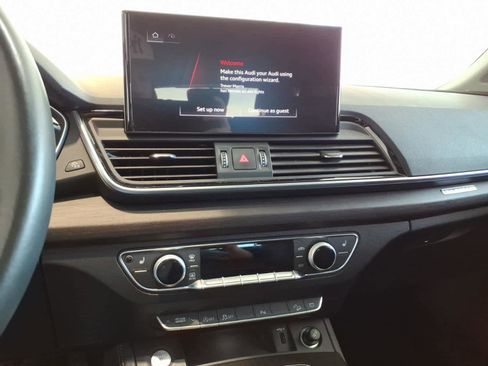 Used 2023 Audi Q5 2.0T Premium Plus w/ Premium Plus Package AWD/4WD image 13