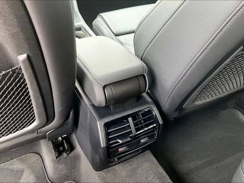 Used 2023 Audi Q3 2.0T Premium w/ Black Optic Sport Package AWD/4WD image 25