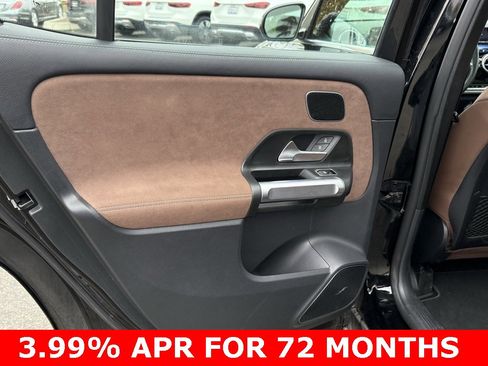 Used 2024 Mercedes-Benz GLB 35 AMG 4MATIC image 24