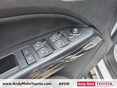 Used 2020 GMC Canyon SLE w/ Elevation Edition image 11