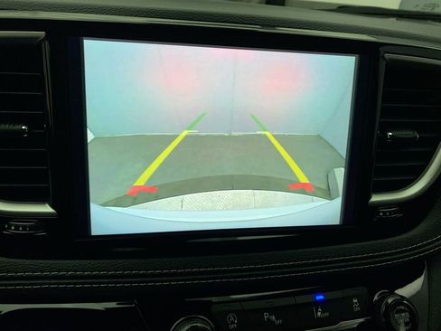 New 2026 Chrysler Pacifica Select FWD image 17