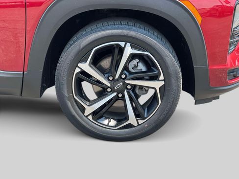 Used 2023 Chevrolet TrailBlazer RS w/ Convenience Package FWD image 8
