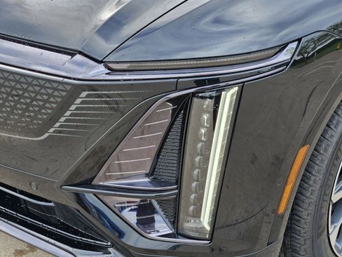 New 2026 Cadillac Lyriq Sport w/ LPO, Floor Liner Package RWD image 5
