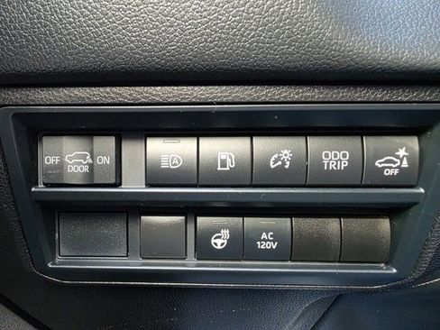 Used 2024 Toyota Sequoia Limited image 19