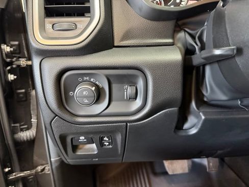 Certified 2024 RAM 1500 Big Horn AWD/4WD image 20