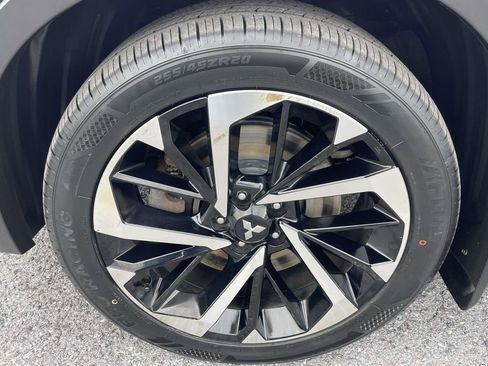 Used 2024 Mitsubishi Outlander SEL image 7