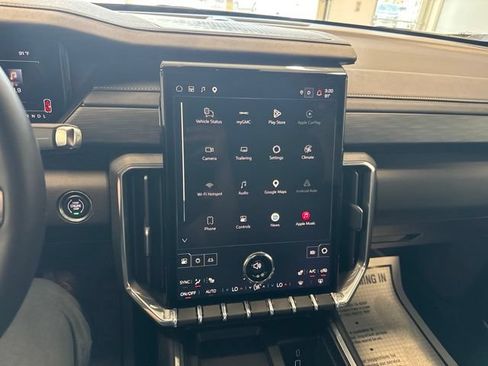 Used 2026 GMC Acadia Elevation w/ LPO, Floor Liner Package AWD/4WD image 21