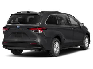 Used 2024 Toyota Sienna LE AWD/4WD video 2