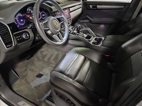 Used 2022 Porsche Cayenne Platinum Edition AWD/4WD image 10