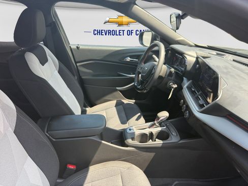 Used 2025 Chevrolet Trax RS w/ Driver Confidence Package FWD image 13