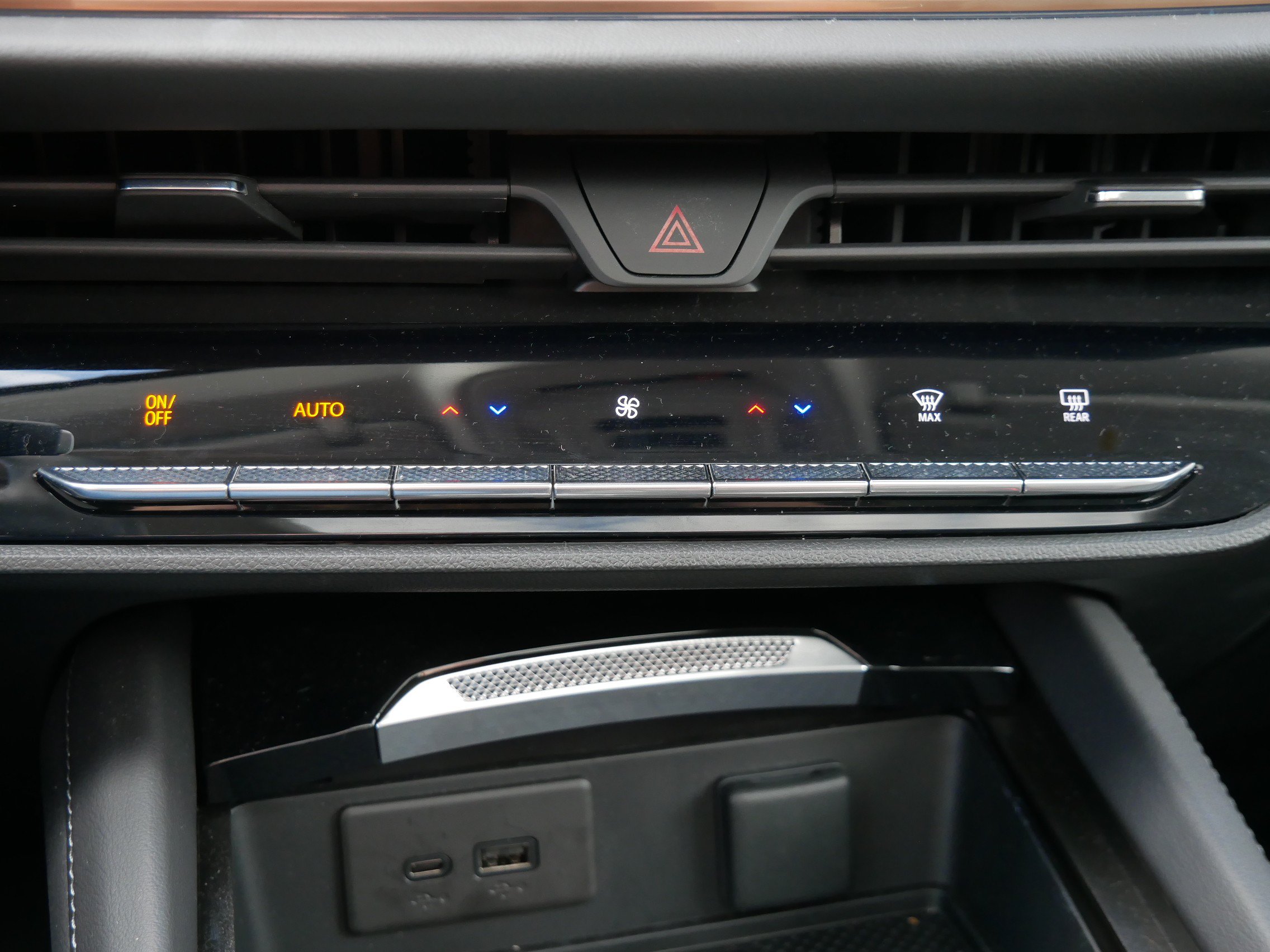 Used 2026 Buick Envision Avenir AWD/4WD image 8