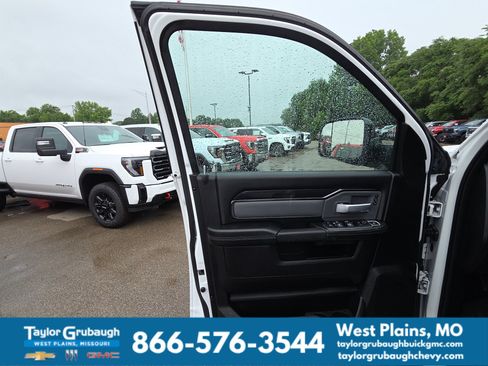 Used 2022 RAM 2500 Power Wagon w/ Level 2 Equipment Group AWD/4WD image 13