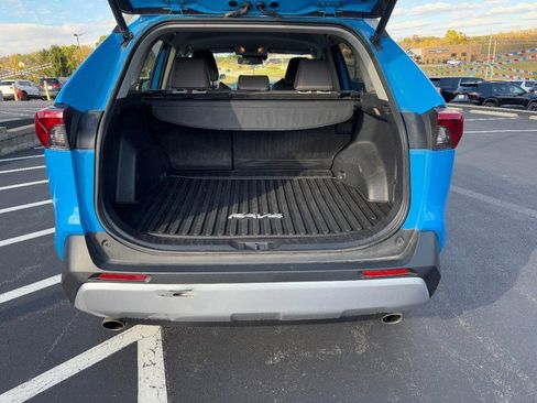 Used 2019 Toyota RAV4 Adventure image 4