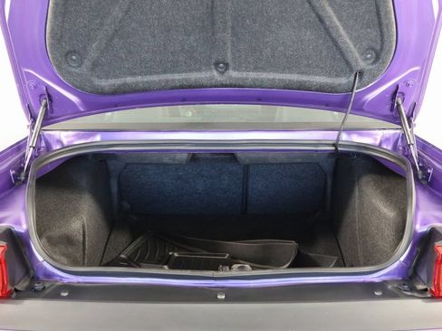 Used 2013 Dodge Challenger R/T RWD image 13