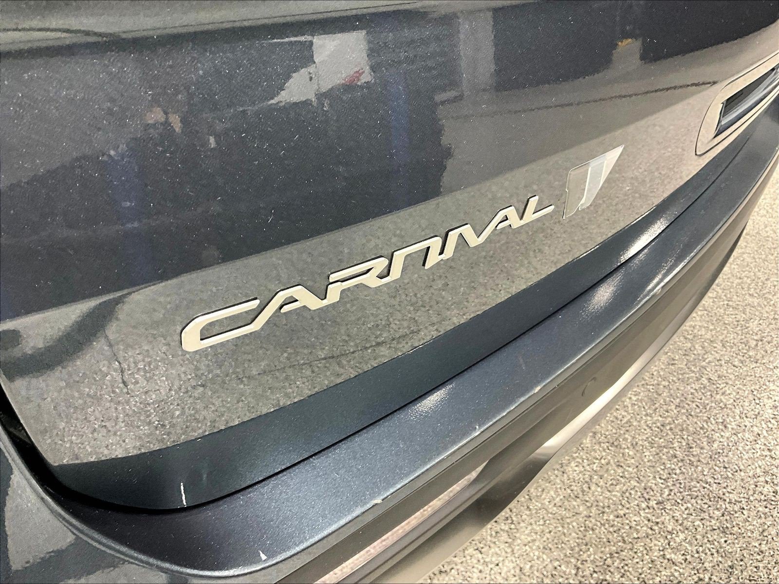Used 2024 Kia Carnival SX Prestige FWD image 24