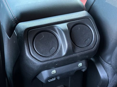 Used 2023 Jeep Wrangler Unlimited Rubicon 4xe image 13