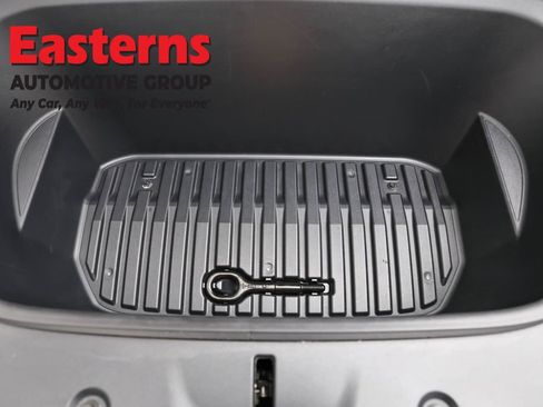 Used 2021 Tesla Model Y Long Range AWD/4WD image 7