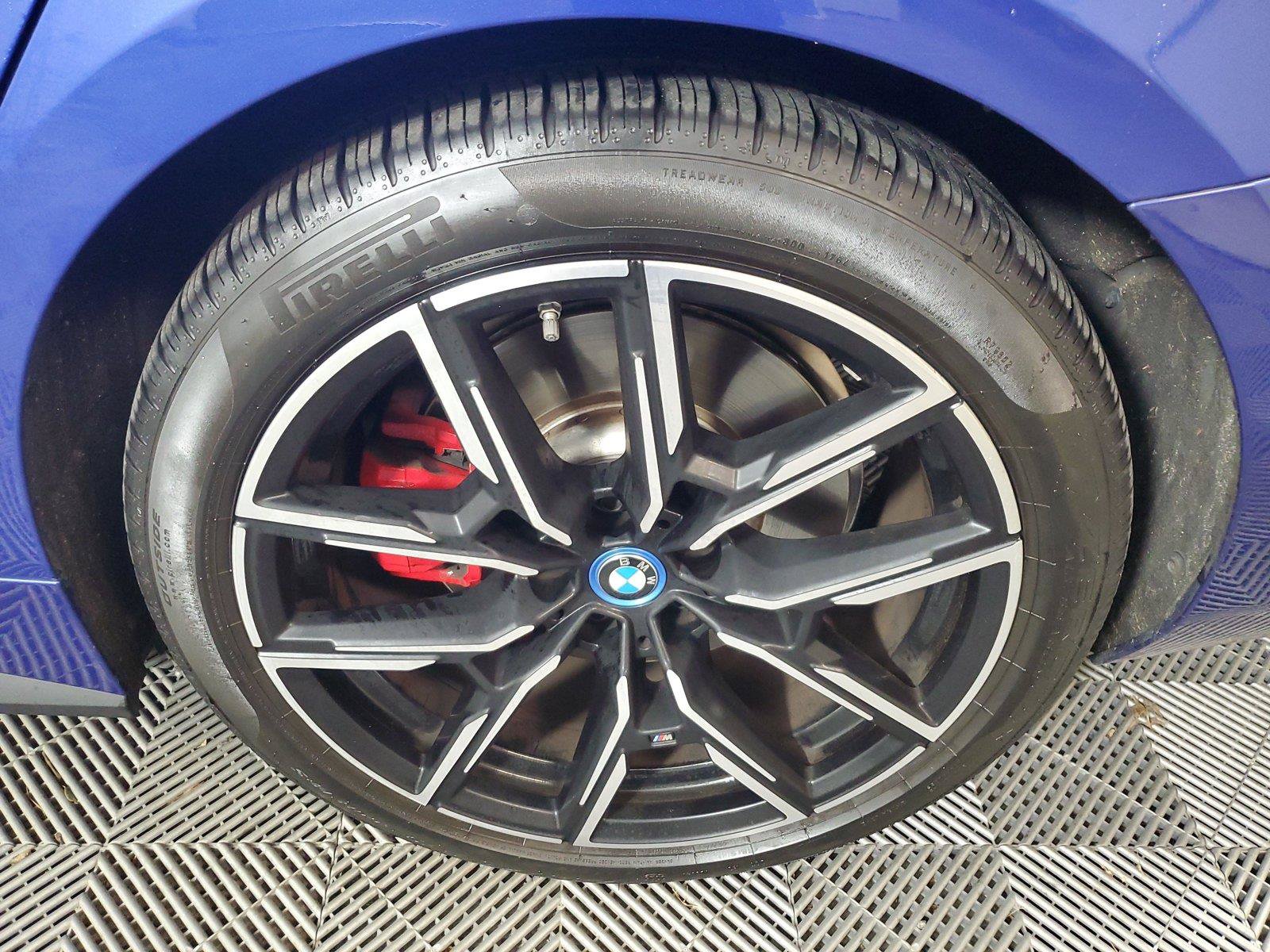 Used 2023 BMW i4 eDrive40 w/ M Sport Package RWD image 11