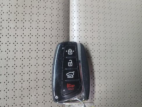 Used 2014 Hyundai Santa Fe Sport 2.0T FWD image 32