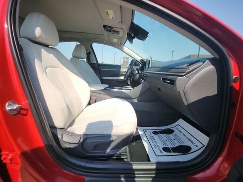 Used 2022 Hyundai Sonata SEL w/ Convenience Package FWD image 18