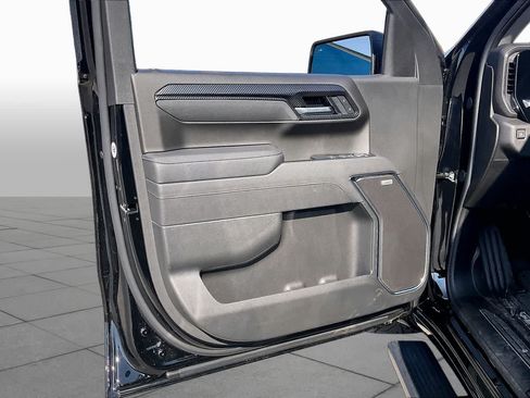 New 2025 Chevrolet Silverado 1500 RST w/ Convenience Package II AWD/4WD image 10