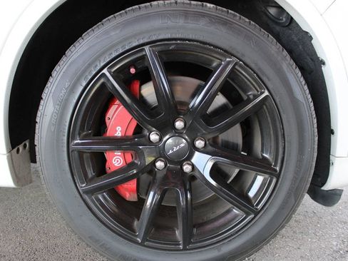 Used 2018 Dodge Durango SRT w/ SRT Interior Appearance Group AWD/4WD image 10