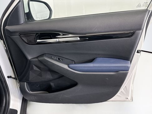 Used 2024 Kia Seltos S image 32