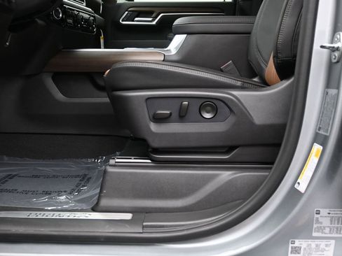 New 2026 Chevrolet Silverado 2500 High Country w/ High Country Premium Package AWD/4WD image 23