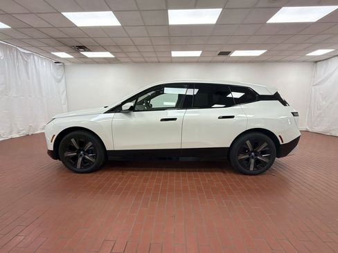 Used 2025 BMW iX xDrive50 w/ Premium Package image 2