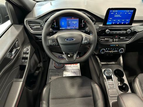 Used 2025 Ford Escape ST-Line image 27