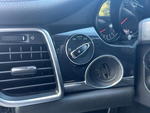 Used 2014 Porsche Panamera 4S image 20