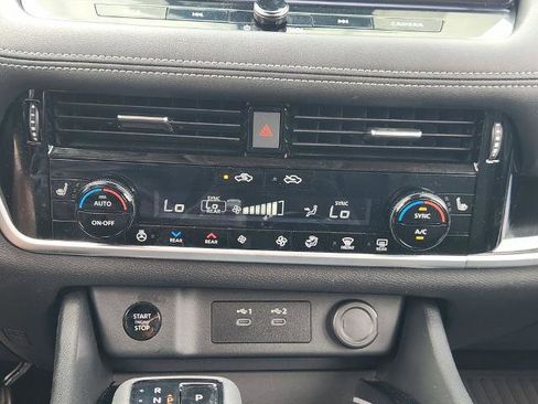 Certified 2024 Nissan Rogue SL w/ SL Premium Package FWD image 14