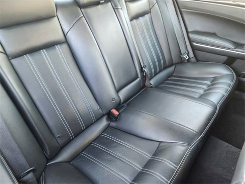 Used 2023 Chrysler 300 S image 29