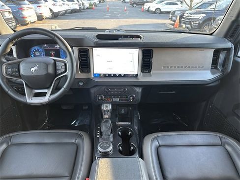 Certified 2025 Ford Bronco Outer Banks image 15