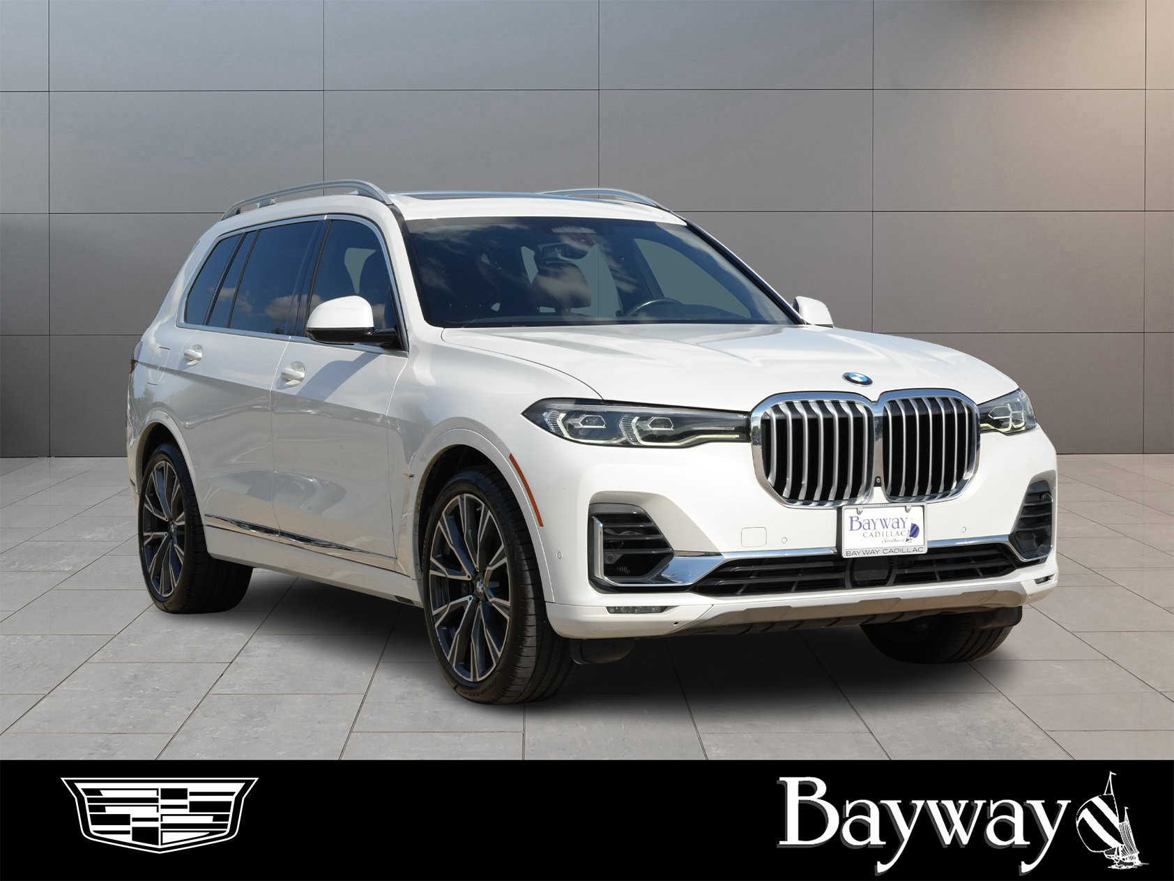 Used 2022 BMW X7 xDrive40i w/ Executive Package AWD/4WD image 4