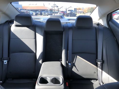 Used 2024 Nissan Altima 2.5 SL image 10