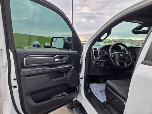 Used 2020 RAM 1500 Big Horn AWD/4WD image 13