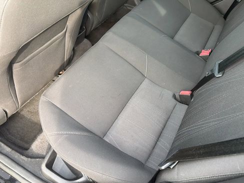 Used 2015 Ford Focus SE FWD image 41