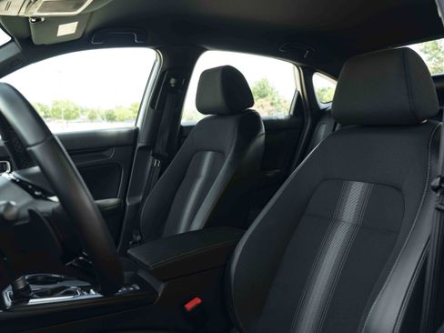 Used 2025 Honda Civic Sport image 17