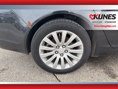 Used 2013 Buick Regal Premium image 12