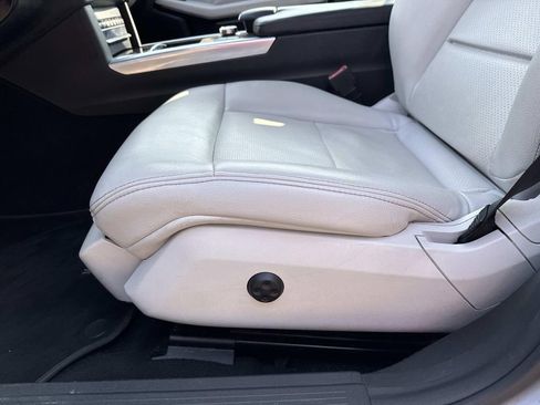 Used 2016 Mercedes-Benz E 350 Sedan image 18
