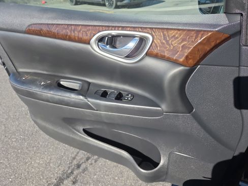 Used 2015 Nissan Sentra SL w/ Protection Package image 14